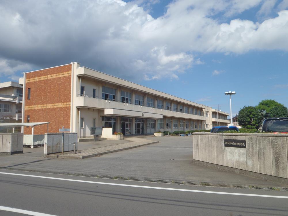 Junior high school. 1620m to Oshima junior high school