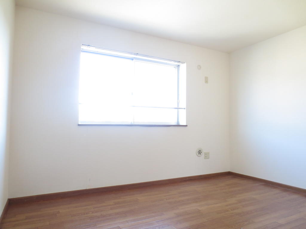 Other room space. Western-style 7.6 Pledge