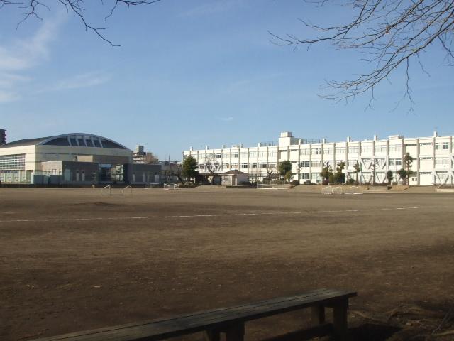 Junior high school. Katsuta 1520m until the first junior high school