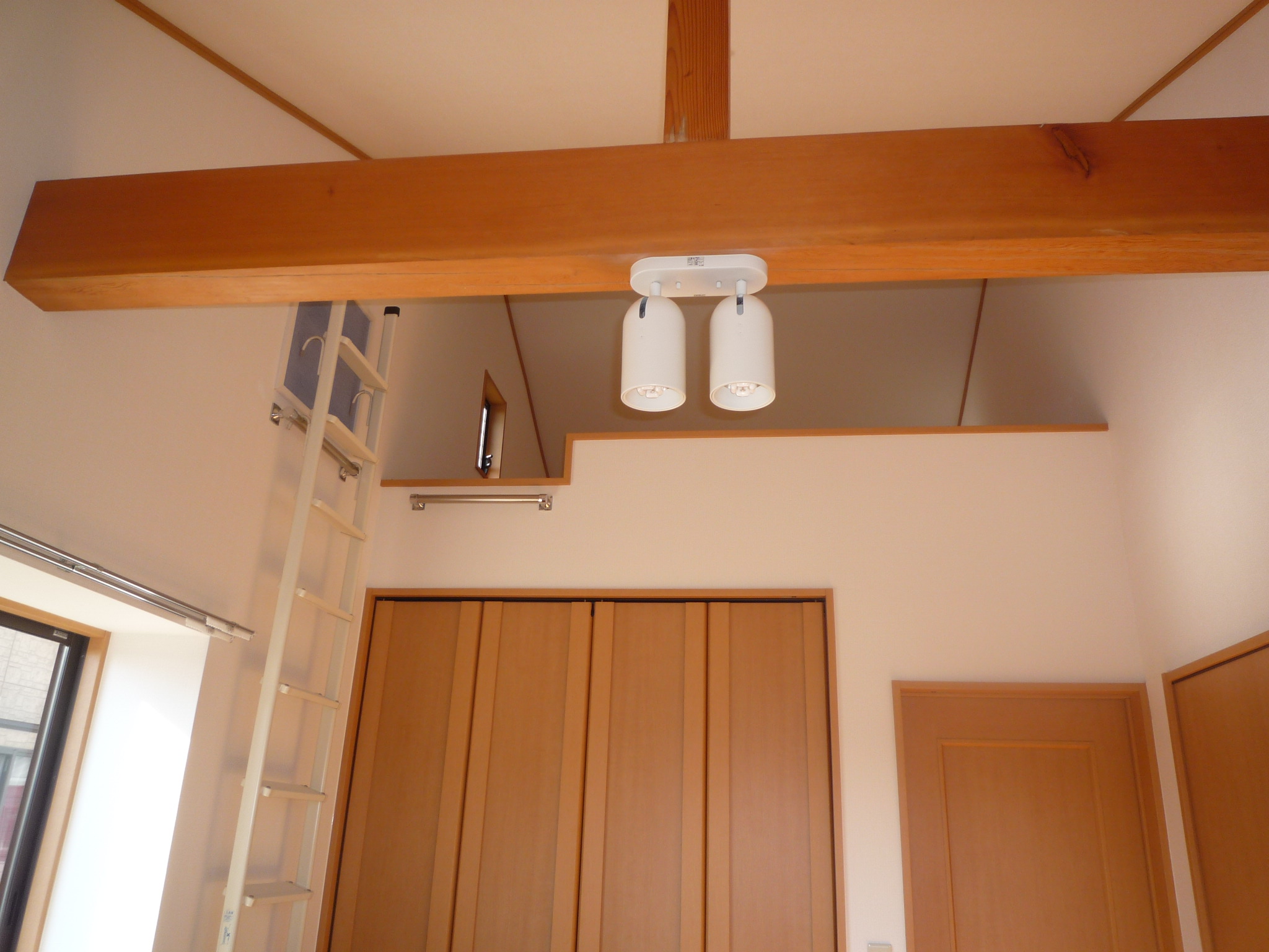 Other room space. loft