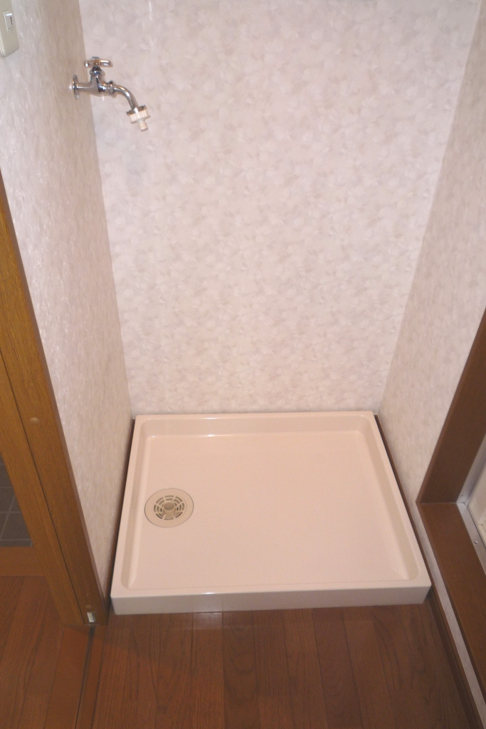 Other Equipment. Indoor Laundry Storage