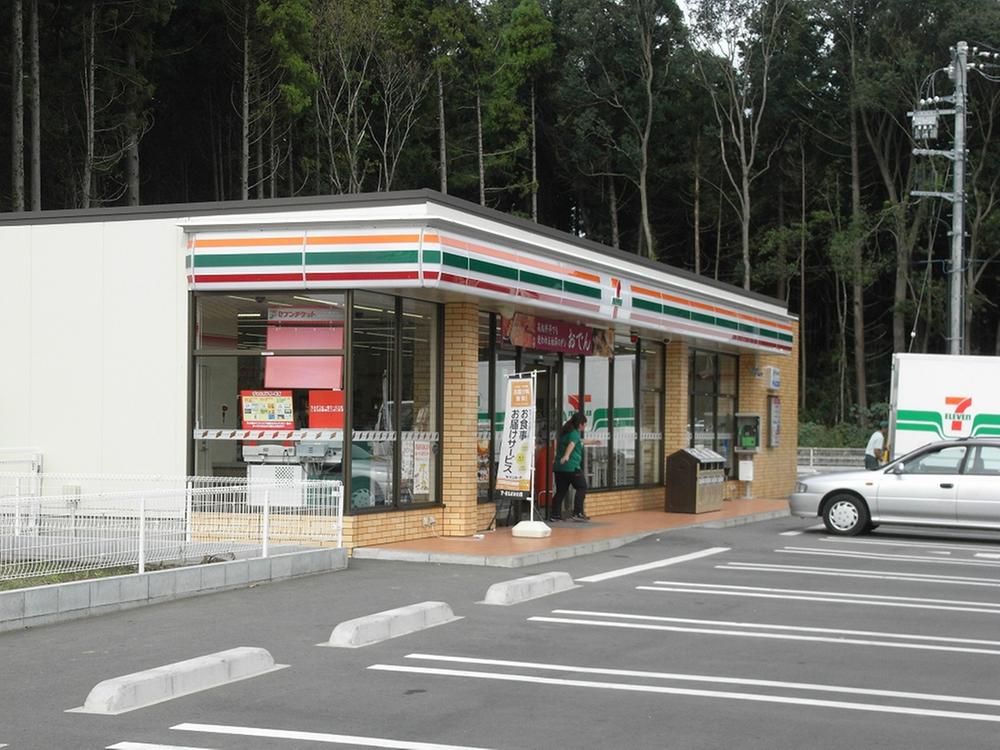 Convenience store. 772m to Seven-Eleven Hitachinaka Inada shop