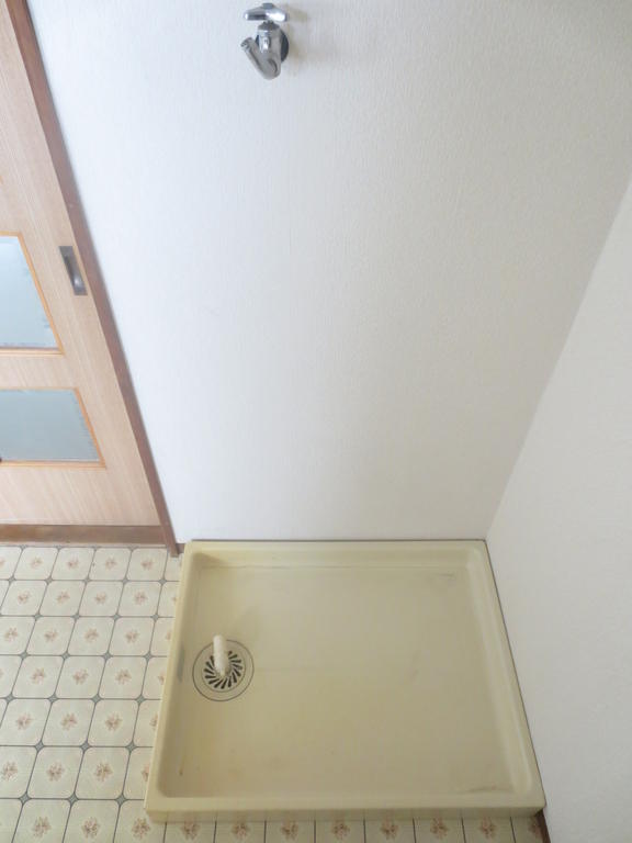 Other Equipment. Indoor Laundry Storage