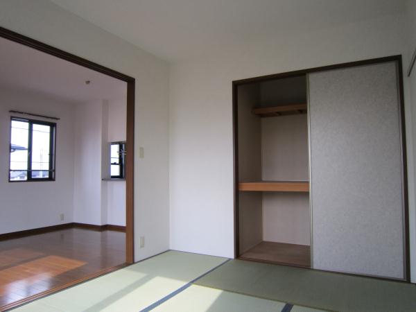 Other room space. Japanese-style room ・ Receipt