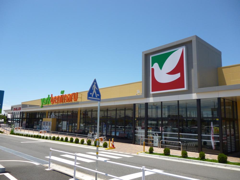 Supermarket. York-Benimaru 800m to Higashi-Ojima shop