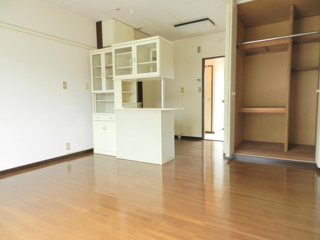 Living and room