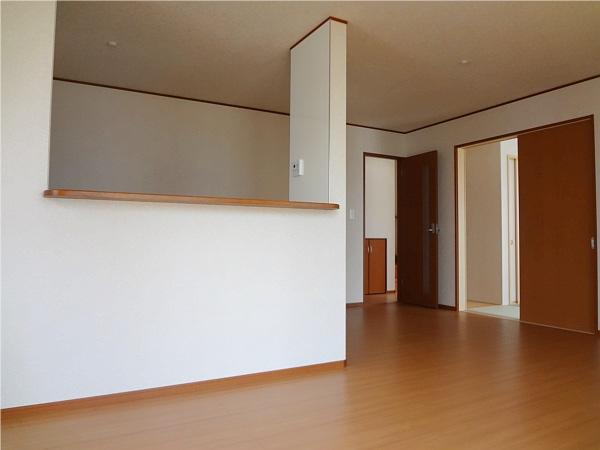 Same specifications photos (living). Living