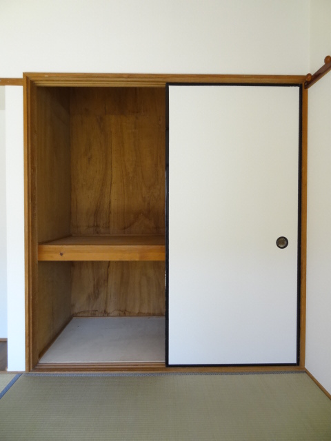 Other Equipment. Japanese-style closet