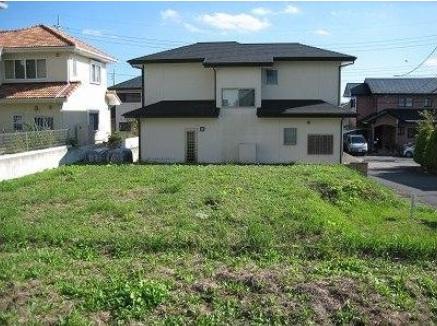 Local land photo. 50-3 compartment (photo from the east) 70 square meters a spacious square subdivision