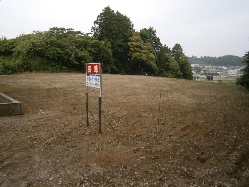 Local land photo. Vacant lot of the effective area 158.5 square meters, The views of the hill unique! Already draw water!