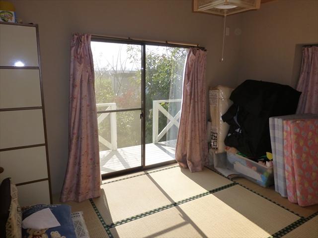 Non-living room. Is a Japanese-style room