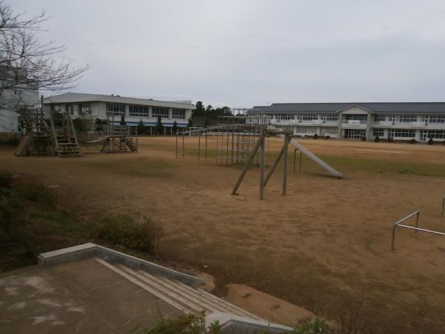 Other. Xudong 150m up to elementary school!