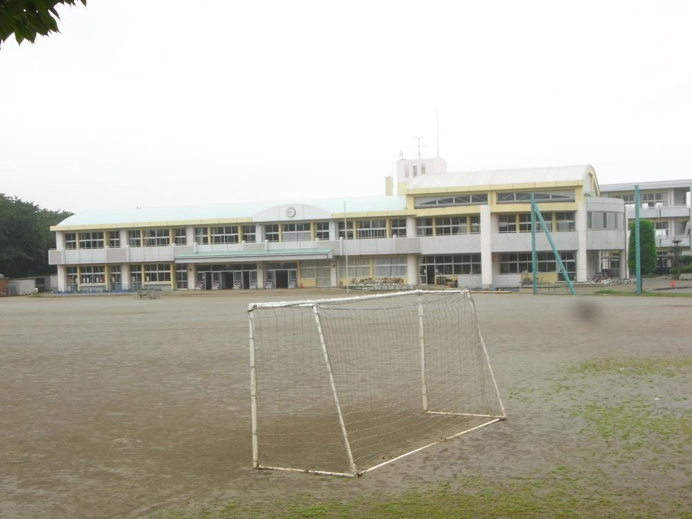 Primary school. Ami Municipal Funashima to elementary school 791m