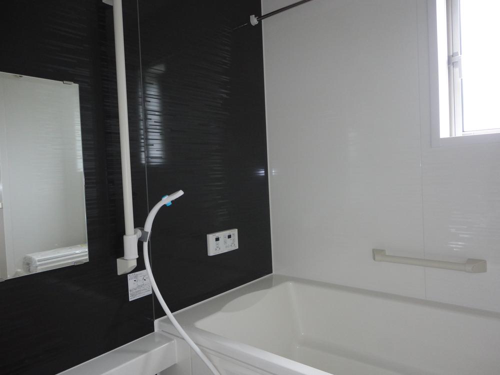 Same specifications photo (bathroom). (Building 2) same specification