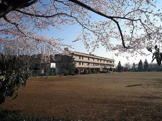 Junior high school. Ami Municipal Asahi junior high school (junior high school) to 435m