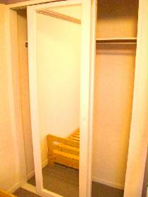 Receipt. Full-length mirror with closet ☆