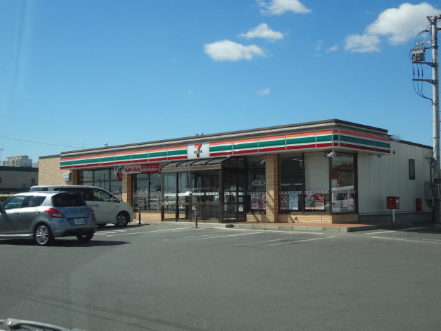 Convenience store. Seven-Eleven Ibaraki Ishige store up (convenience store) 474m