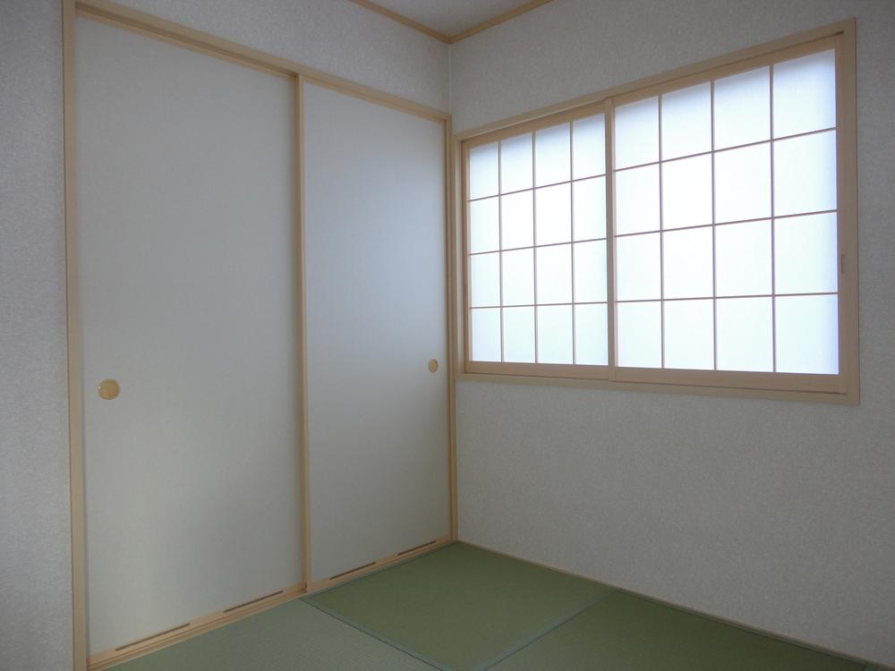 Non-living room. Indoor (10 May 2013) Shooting