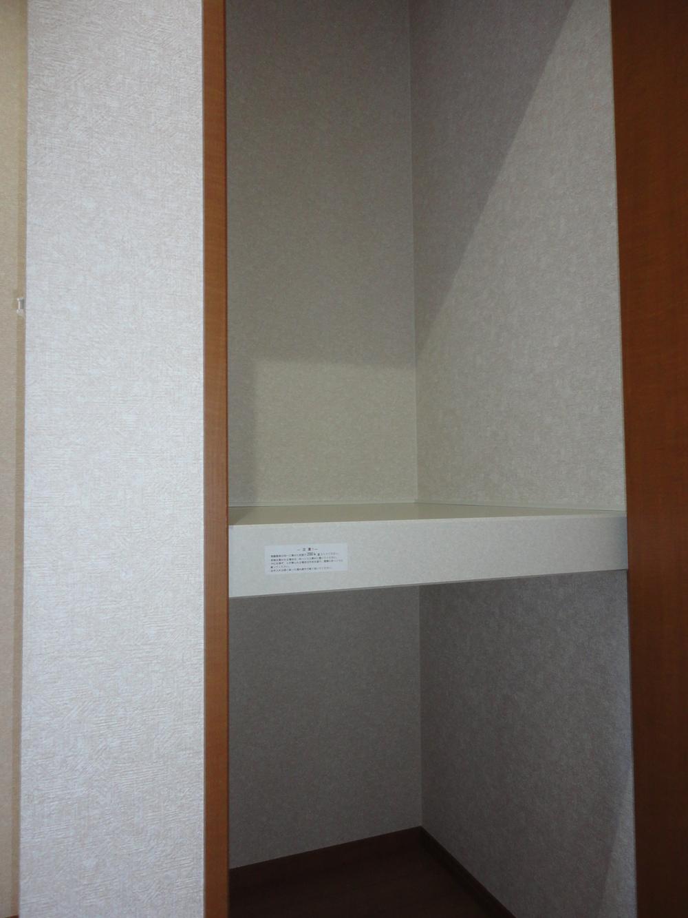 Receipt. Hallway storage 1, Second floor (10 May 2013) Shooting