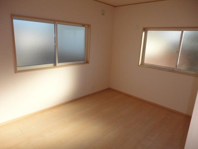 Non-living room. Indoor (12 May 2013) Shooting Building 3