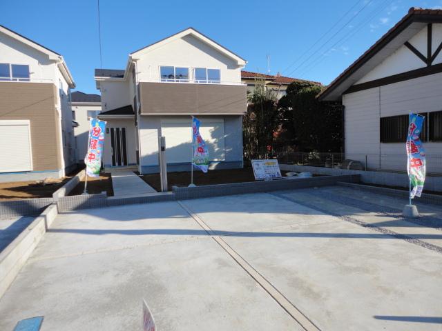 Local appearance photo. Local (12 May 2013) Shooting Building 3 Parking is available three or more parallel. 