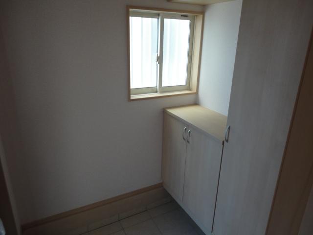 Receipt. Local (12 May 2013) Shooting Building 3