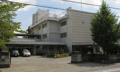 Primary school. 2000m to Joso City Mitsukaido Elementary School