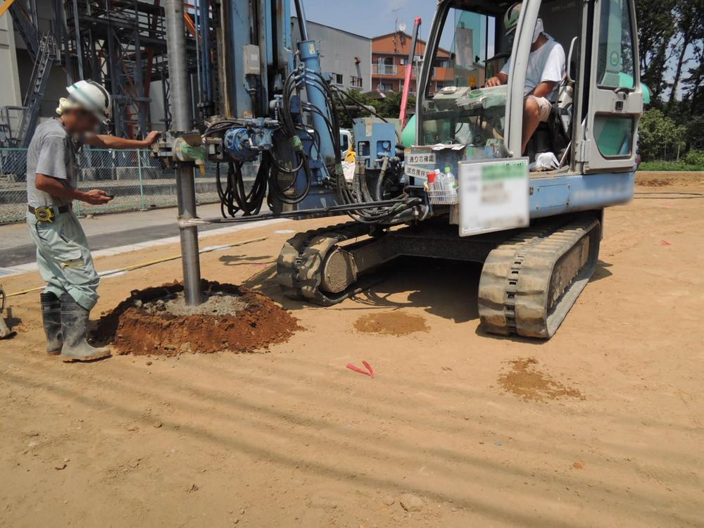 Construction ・ Construction method ・ specification. All building both before start of construction, We conducted a ground survey by research company. 