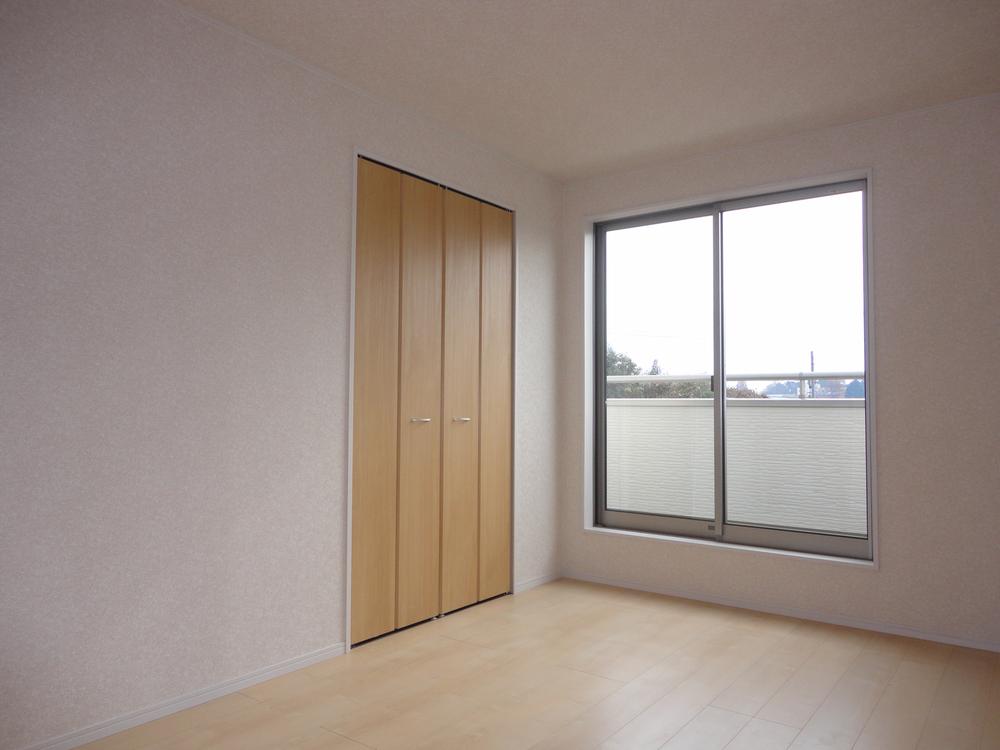 Non-living room. Indoor (12 May 2013) Shooting