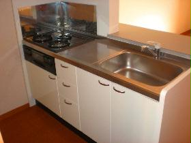 Kitchen. Also wide margin Kitchen! ! Also satisfied fired with gas stove! ! 