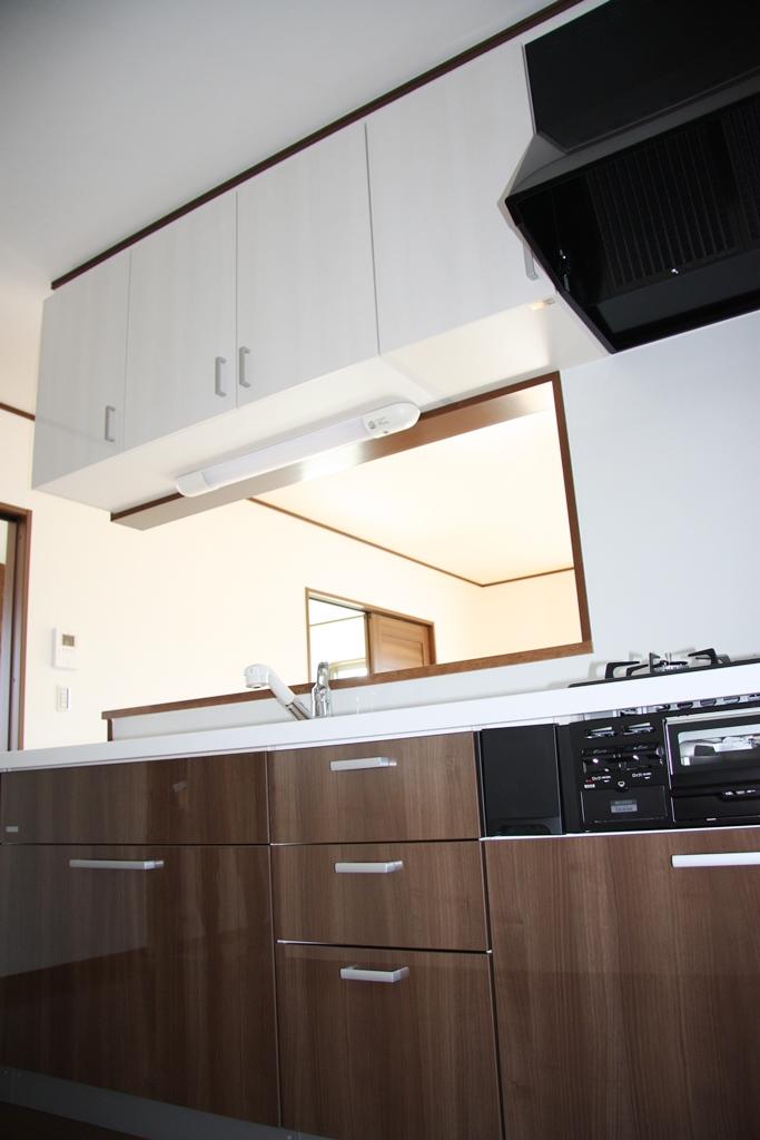 Same specifications photo (kitchen). 016 buildings