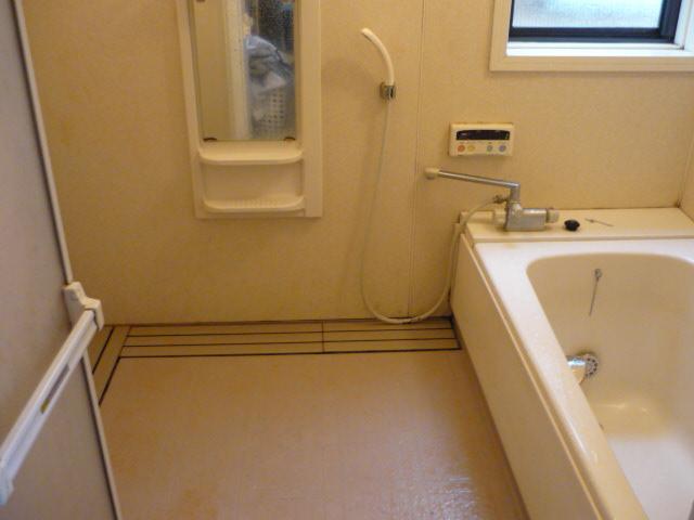 Bathroom. Bathing easy bathroom is more than one tsubo. 