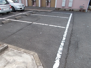 Other. 0m to the parking lot (Other)