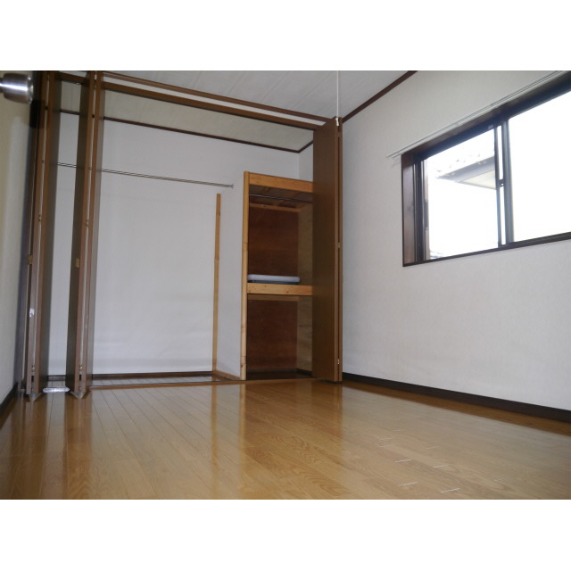 Other room space. Western-style 6 tatami