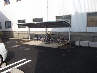 Other. 0m to bicycle parking lot (Other)