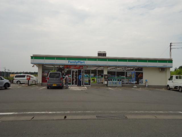 Convenience store. 572m to FamilyMart Tomobe Dongping shop