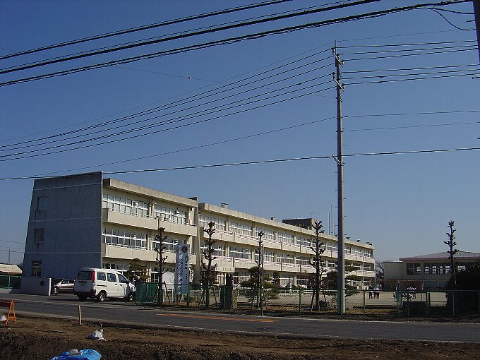 Primary school. Kasama Municipal Shishido up to elementary school (elementary school) 694m