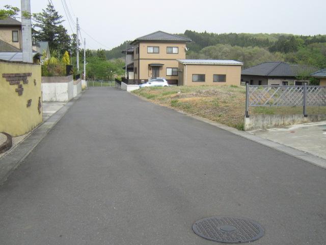 Local photos, including front road