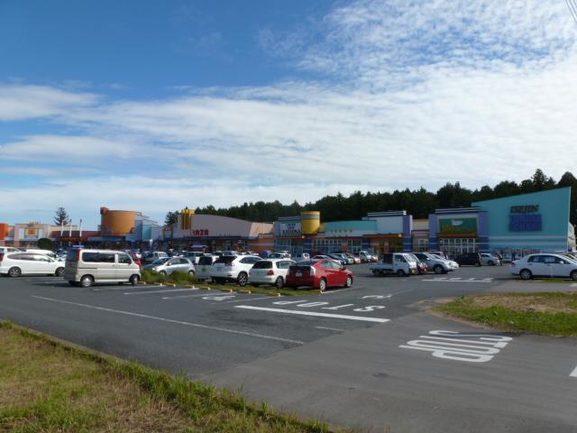 Supermarket. Kasumi Tomobe until Square store 1690m