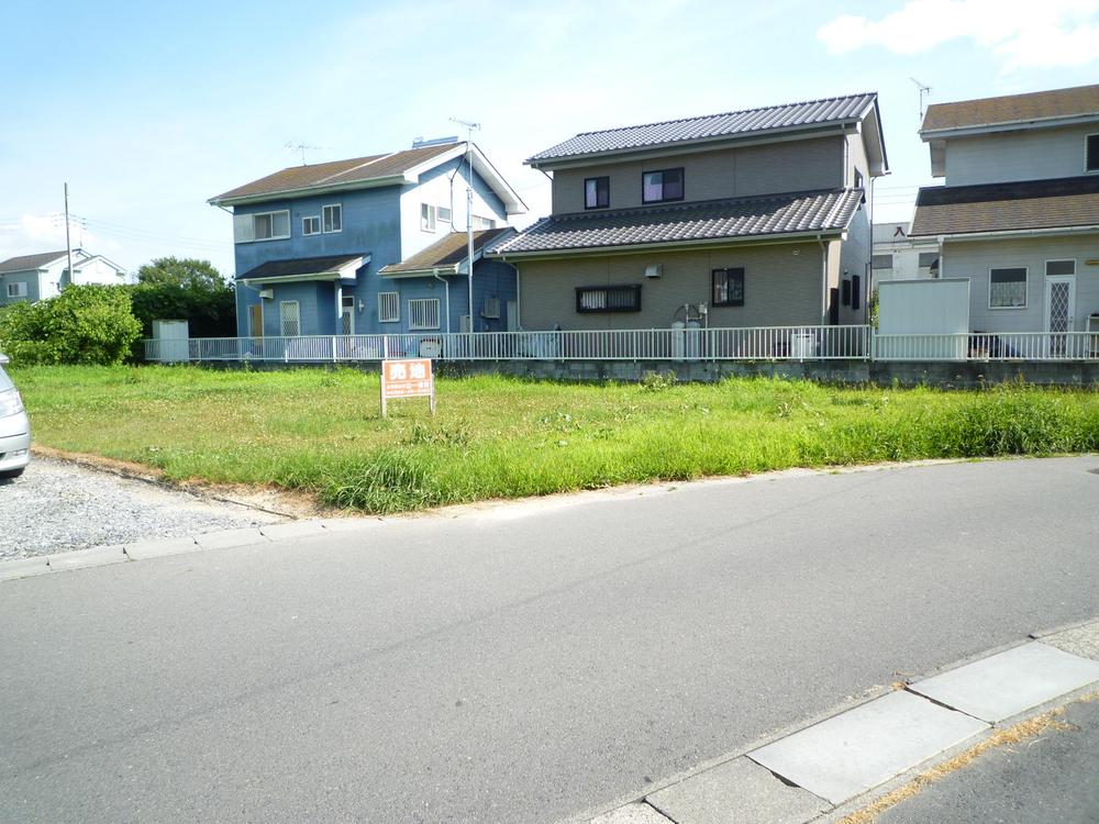 Local photos, including front road