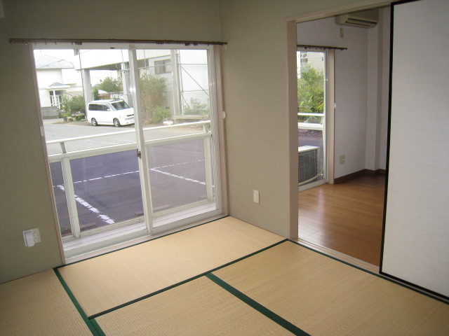 Living and room