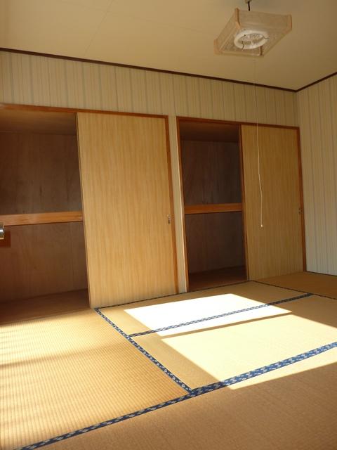 Non-living room. The second floor Japanese-style room