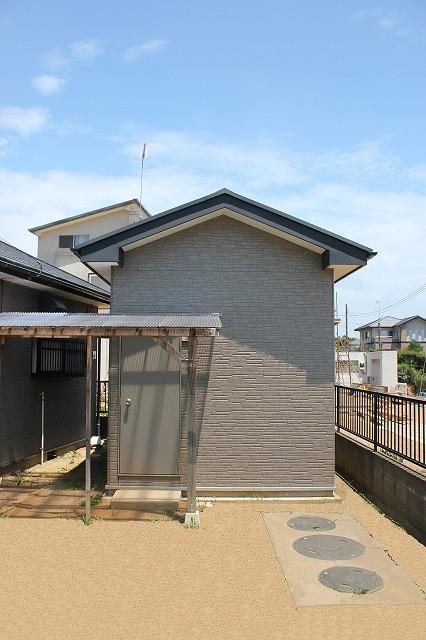 Other. 5 tatami is with outbuilding. 