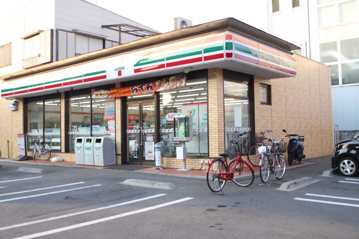 Convenience store. Kasumigaura 674m to public office Chiyoda Government building (convenience store)