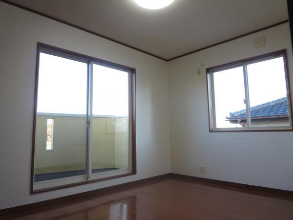 Non-living room. It will be 2 Kaiyoshitsu (veranda). 