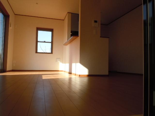 Same specifications photos (living). ( Building) same specification