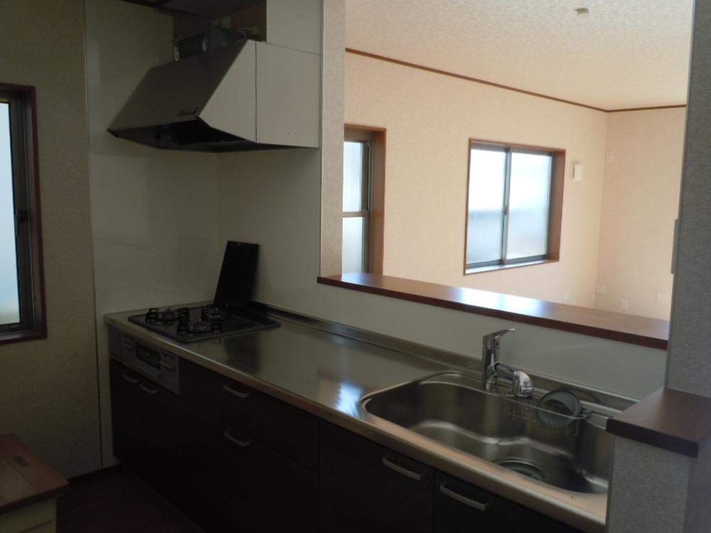 Kitchen. Indoor (12 May 2013) Shooting