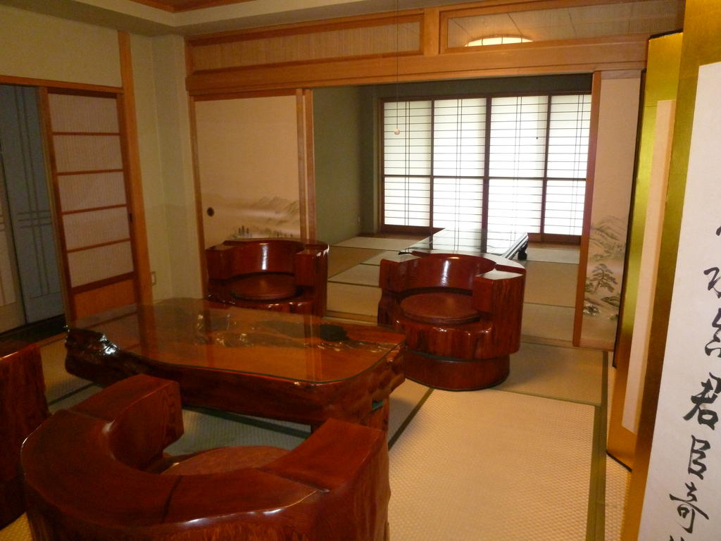 Living and room. Store part Japanese-style room. In with luxury furniture, It is full of profound feeling space.