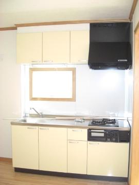 Other room space. System kitchen