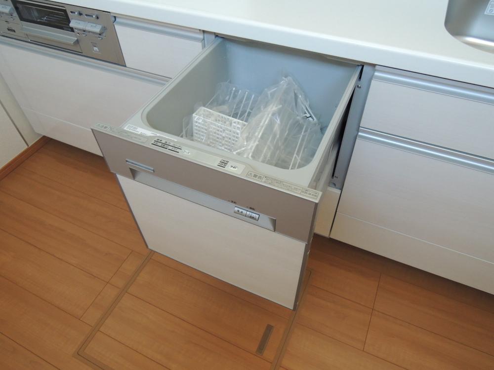 Kitchen. Indoor (11 May 2013) Shooting